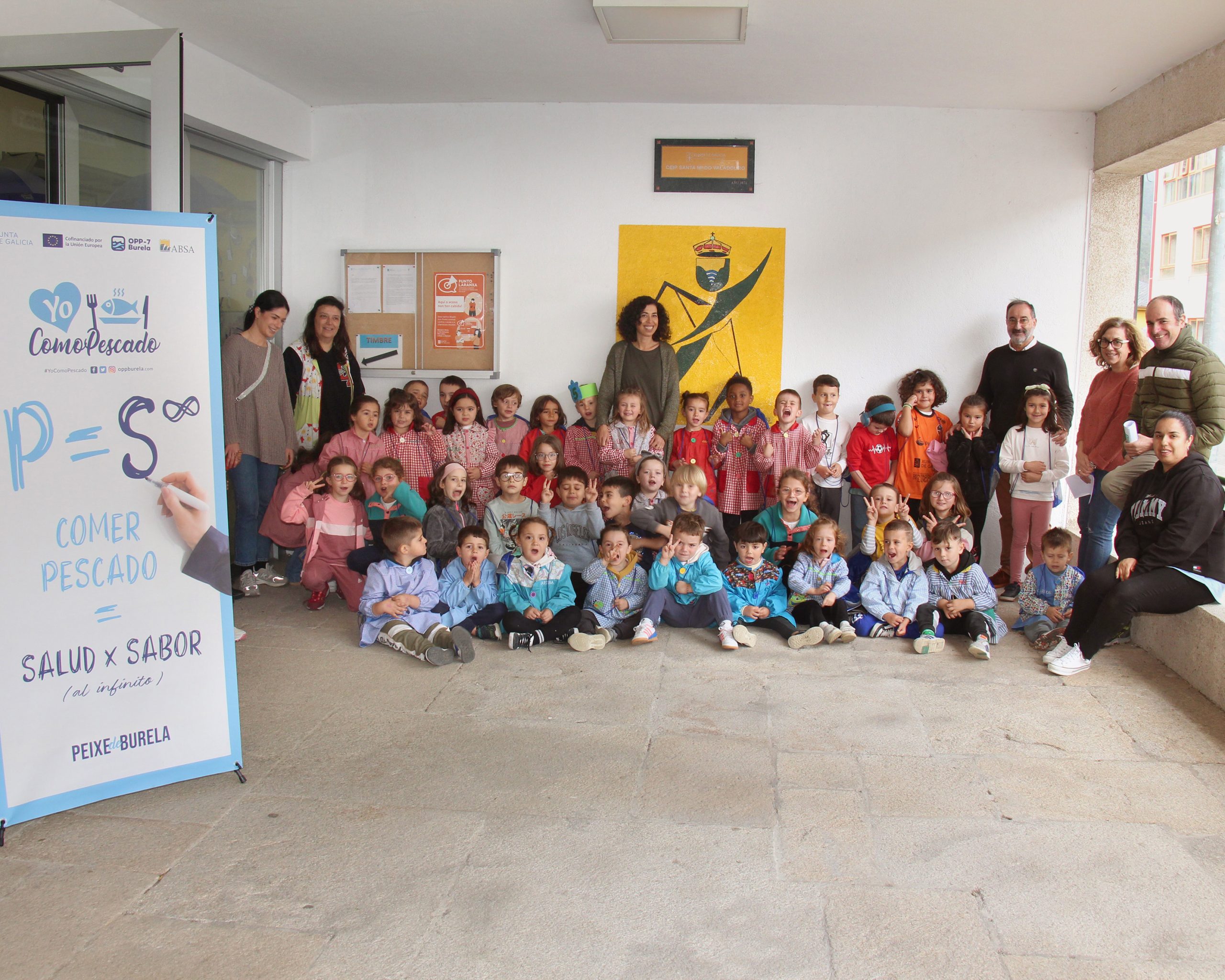 “EU COMO PEIXE DE BURELA” PARA PROMOCIONAR EL PESCADO ENTRE LOS MÁS PEQUES EN FERREIRA DO VALADOURO